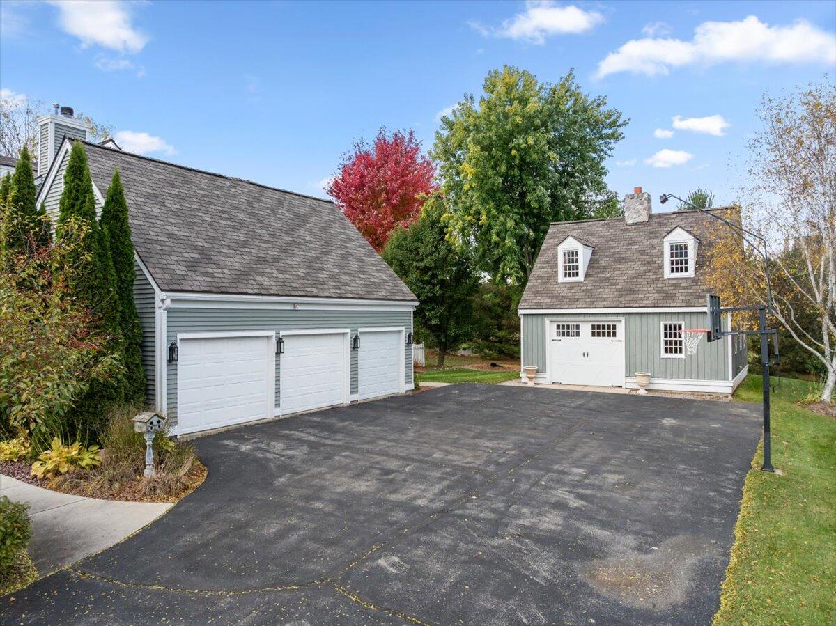 1641 Prairie Lane Richfield, WI 53033 - Photo 6 of 65 88-Prairie Ln-87