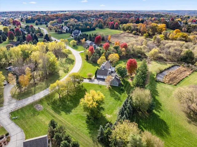 $799,900 | 1641 Prairie Lane, Richfield, WI 53033