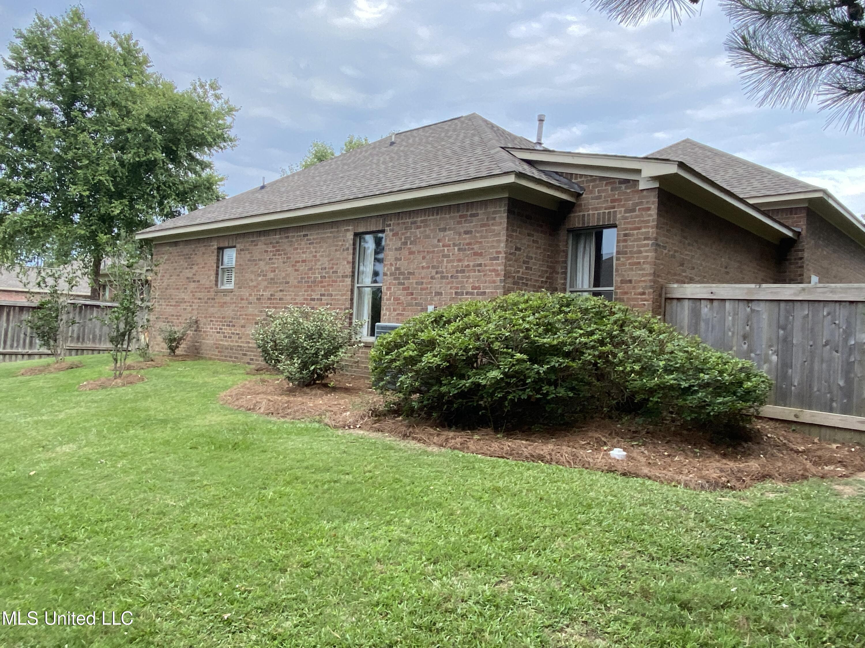 100 Hampton Ridge Madison, MS 39110 - Photo 35 of 36 IMG_3979