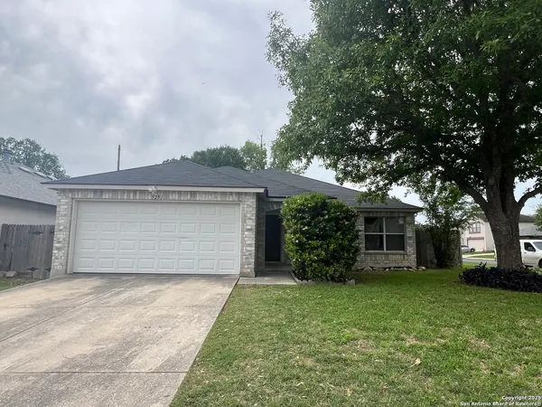 $1,995 | 5251 Senisa Springs, San Antonio, TX 78251