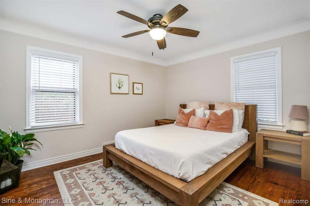 1624 Roslyn Road Grosse Pointe Woods, MI 48236 - Photo 15 of 31
