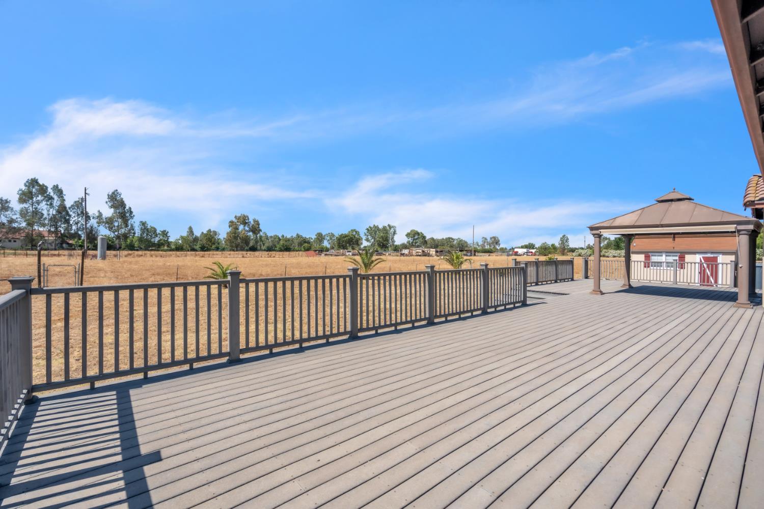 8654 Bradshaw Road Elk Grove, CA 95624 - Photo 29 of 39