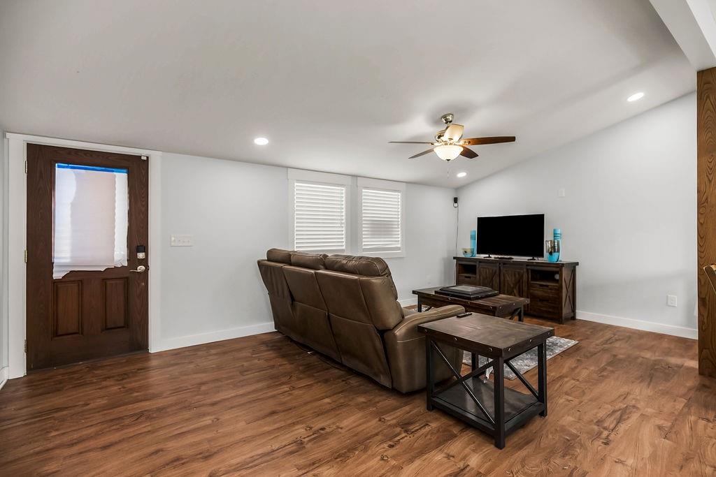 1001 Main Street Waverly, MO 64096 - Photo 3 of 30