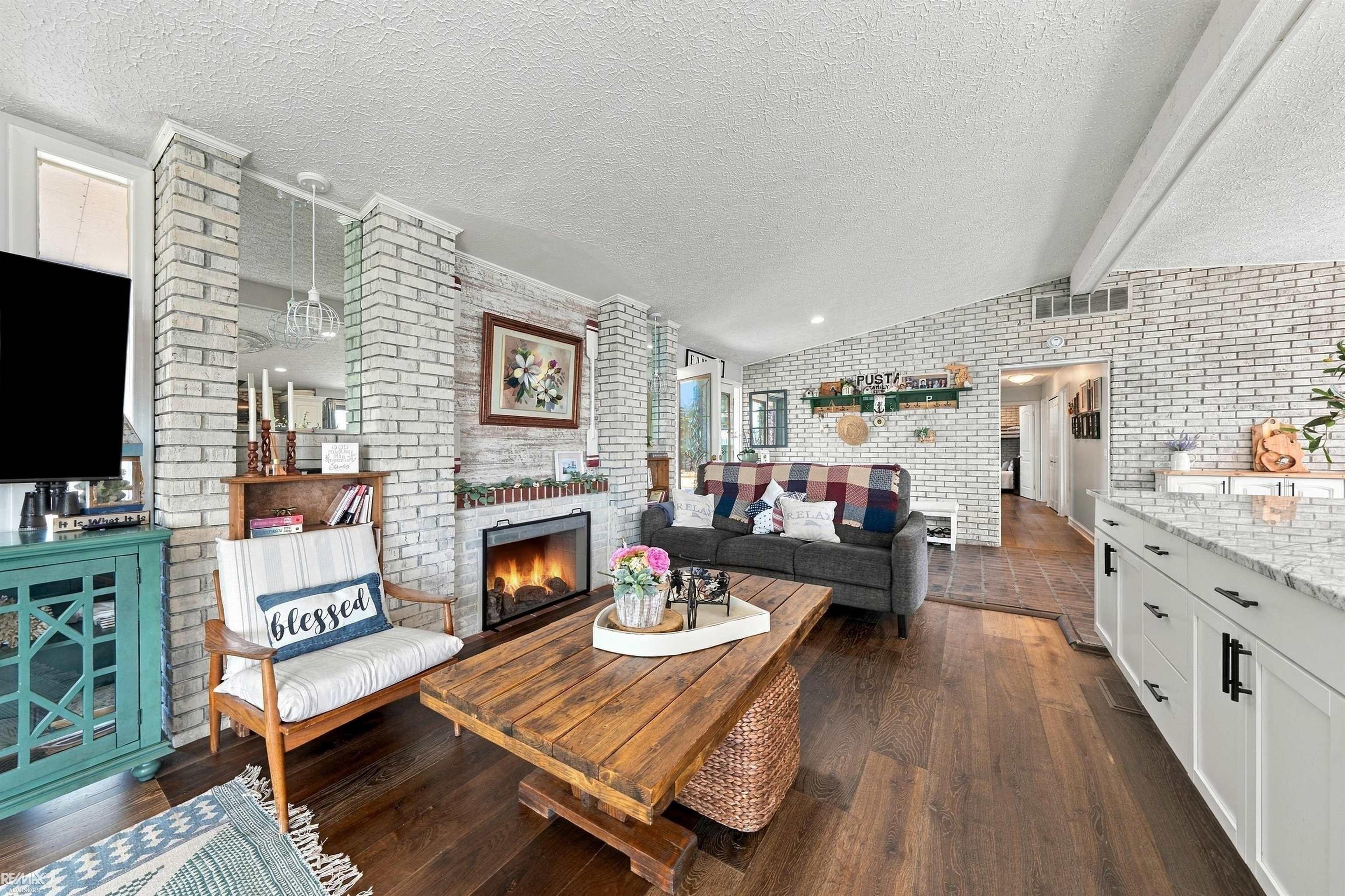7339 Riverside Drive Algonac, MI 48001 - Photo 42 of 89 Gallery Image 42