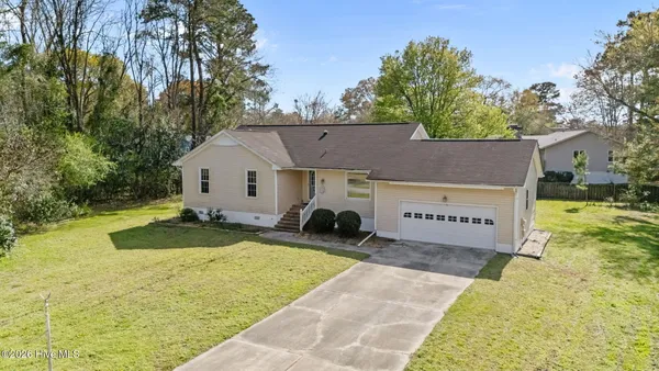$285,000 | 108 Starboard Drive, New Bern, NC 28562