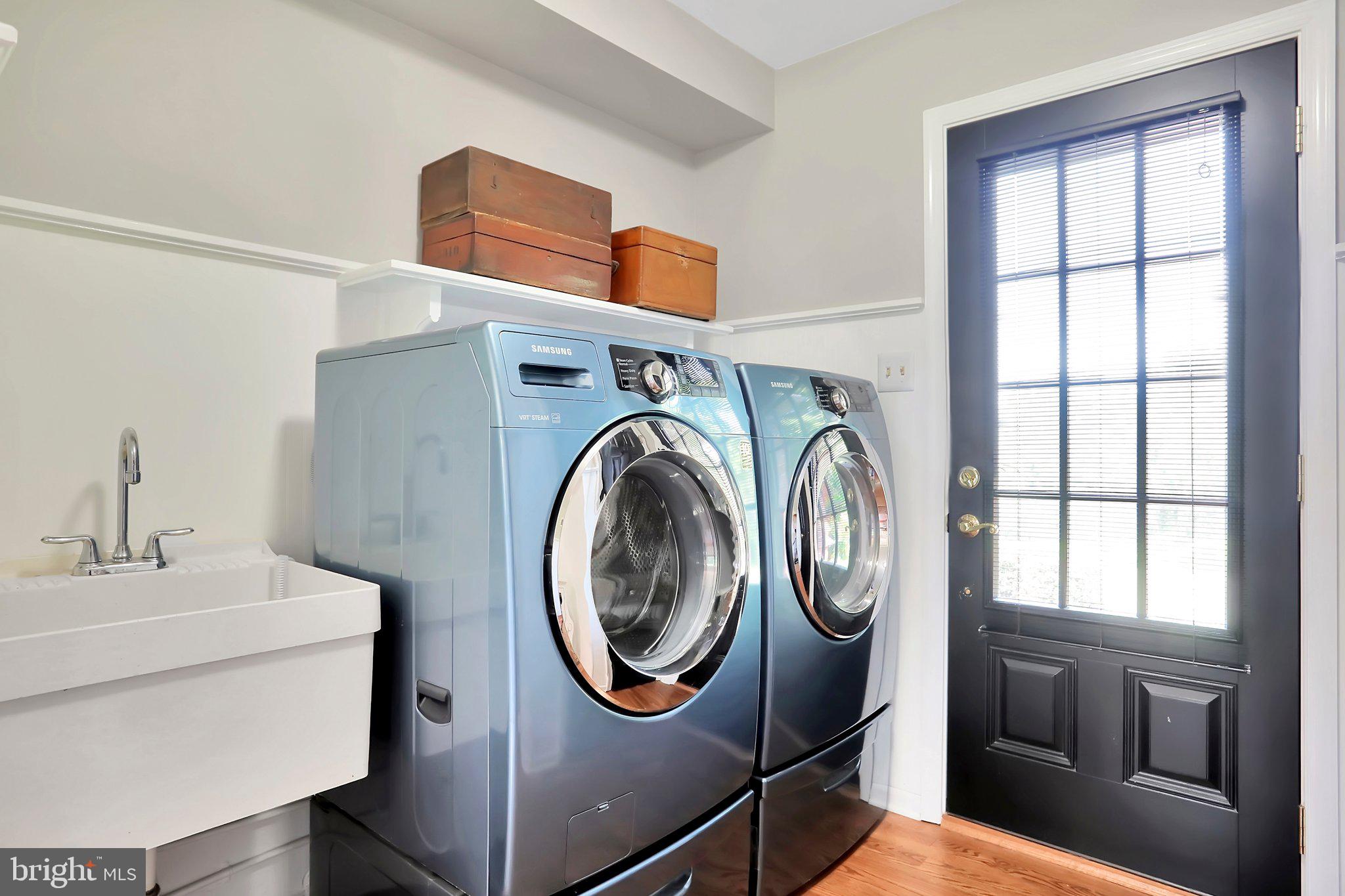 7845 Ridge Road Frederick, MD 21702 - Photo 29 of 67 a utility room with dryer and washer