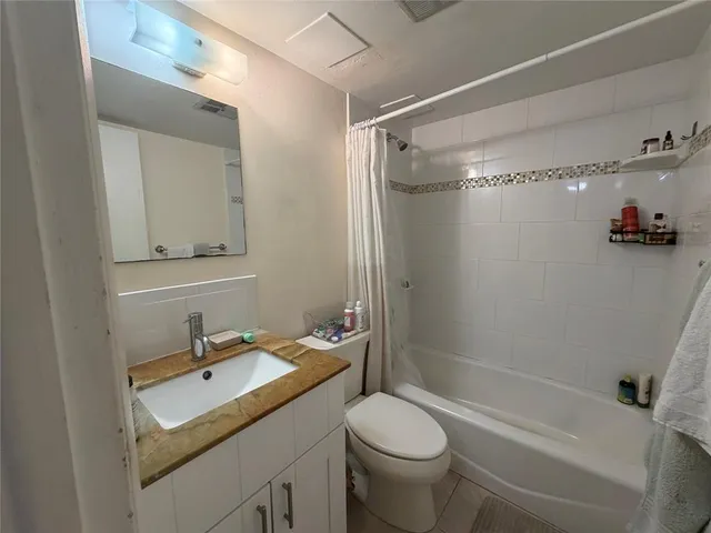 $2,200 | 7173 Orange Drive, Unit 110B, Davie, FL 33314