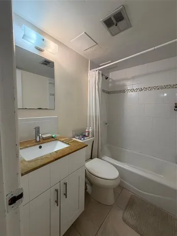 $2,200 | 7173 Orange Drive, Unit 110B, Davie, FL 33314