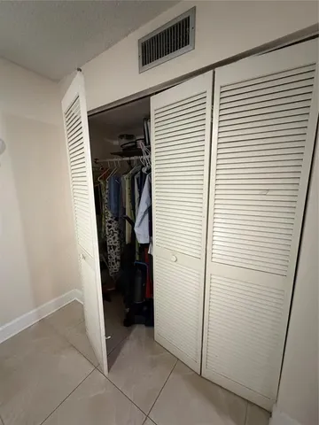 $2,200 | 7173 Orange Drive, Unit 110B, Davie, FL 33314