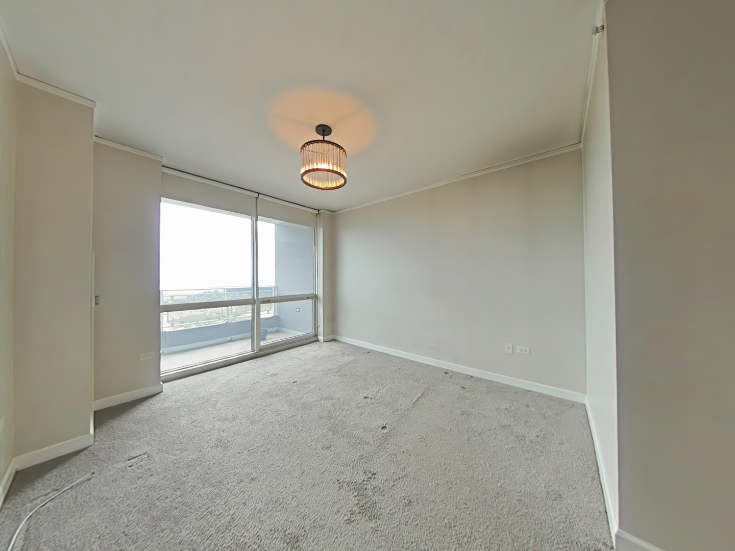 1901 South Calumet Avenue, Unit 1405 Chicago, IL 60616 - Photo 10 of 20 a view of an empty room with a window