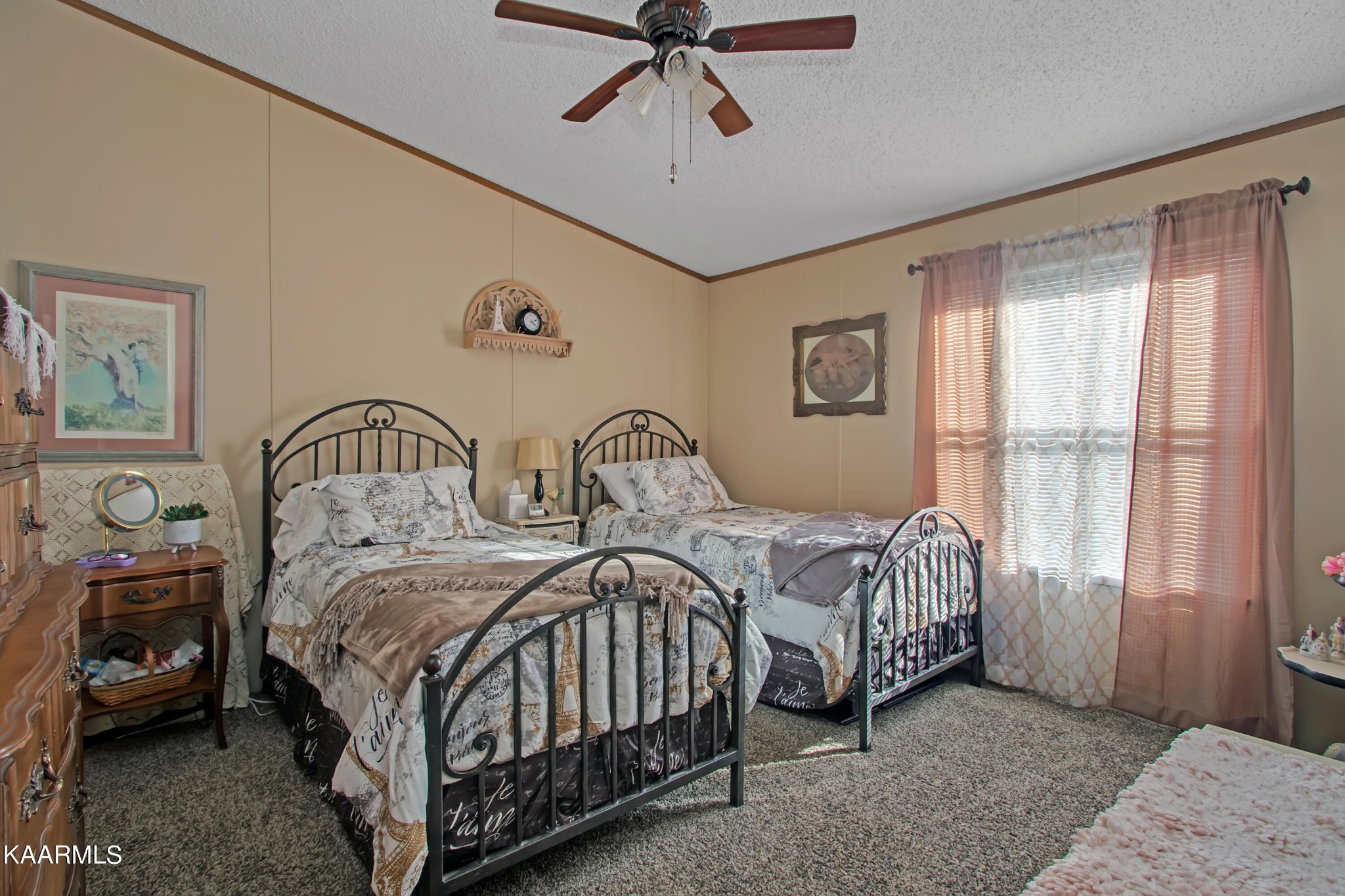 4981 Malone Road Loudon, TN 37774 - Photo 34 of 35 a bedroom with two beds and a window