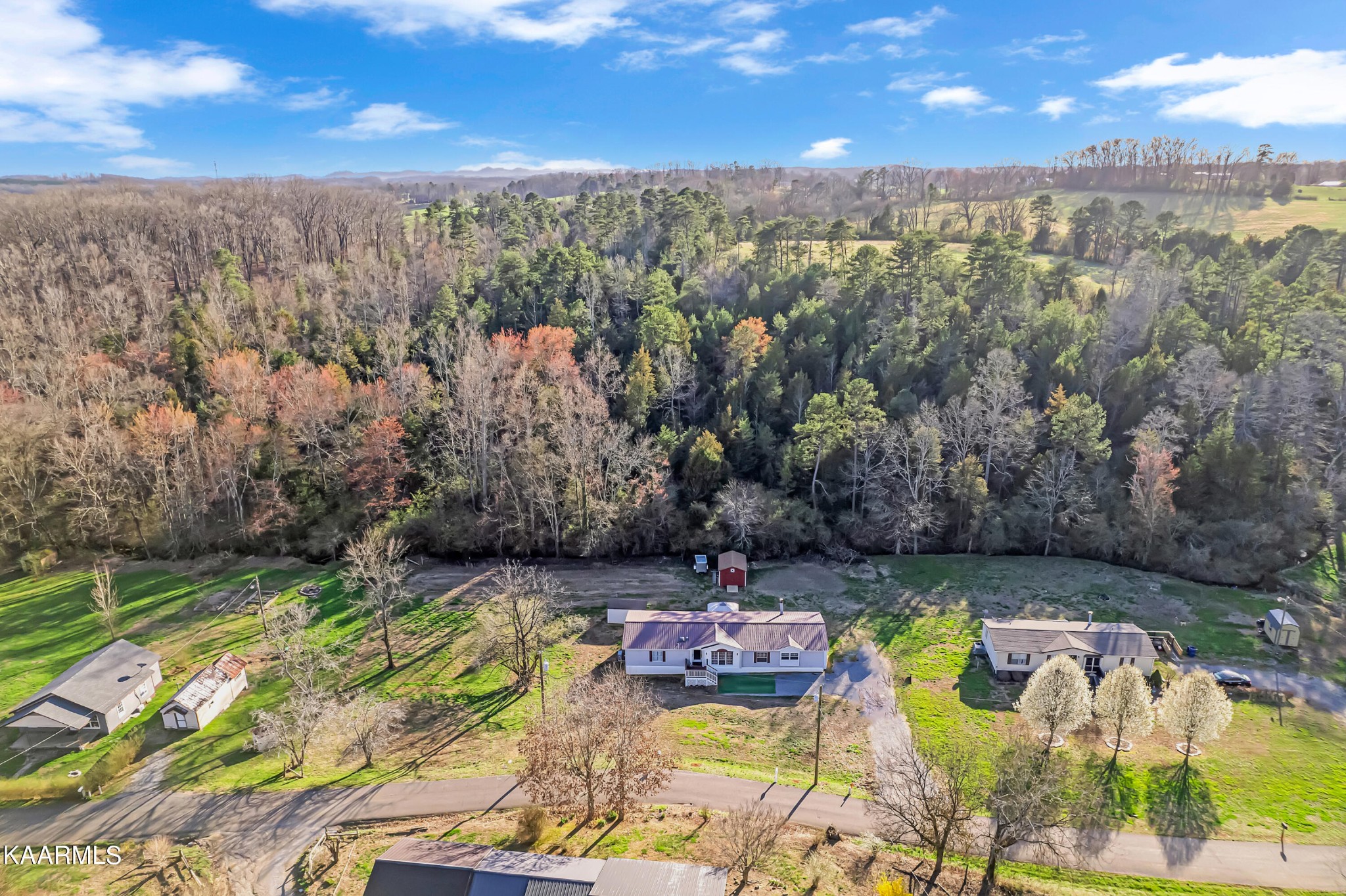 4981 Malone Road Loudon, TN 37774 - Photo 5 of 35 a view of a swimming pool with a yard