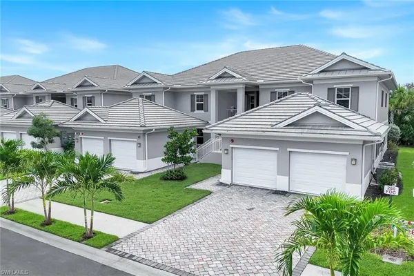 $1,800,000 | 280 Indies Drive East, Unit 101 102 201 202, Naples, FL 34114