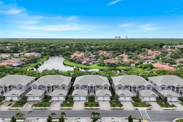 $1,800,000 | 280 Indies Drive East, Unit 101 102 201 202, Naples, FL 34114