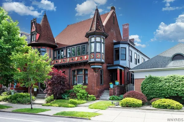 $599,900 | 467 Virginia Street, Buffalo, NY 14202