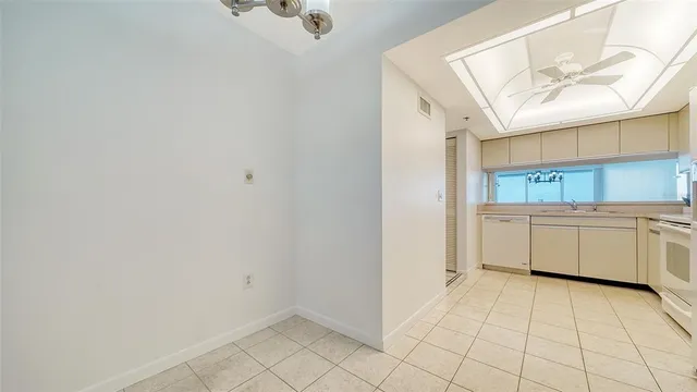 $3,975 | 888 Boulevard Of The Arts, Unit 1003, Sarasota, FL 34236