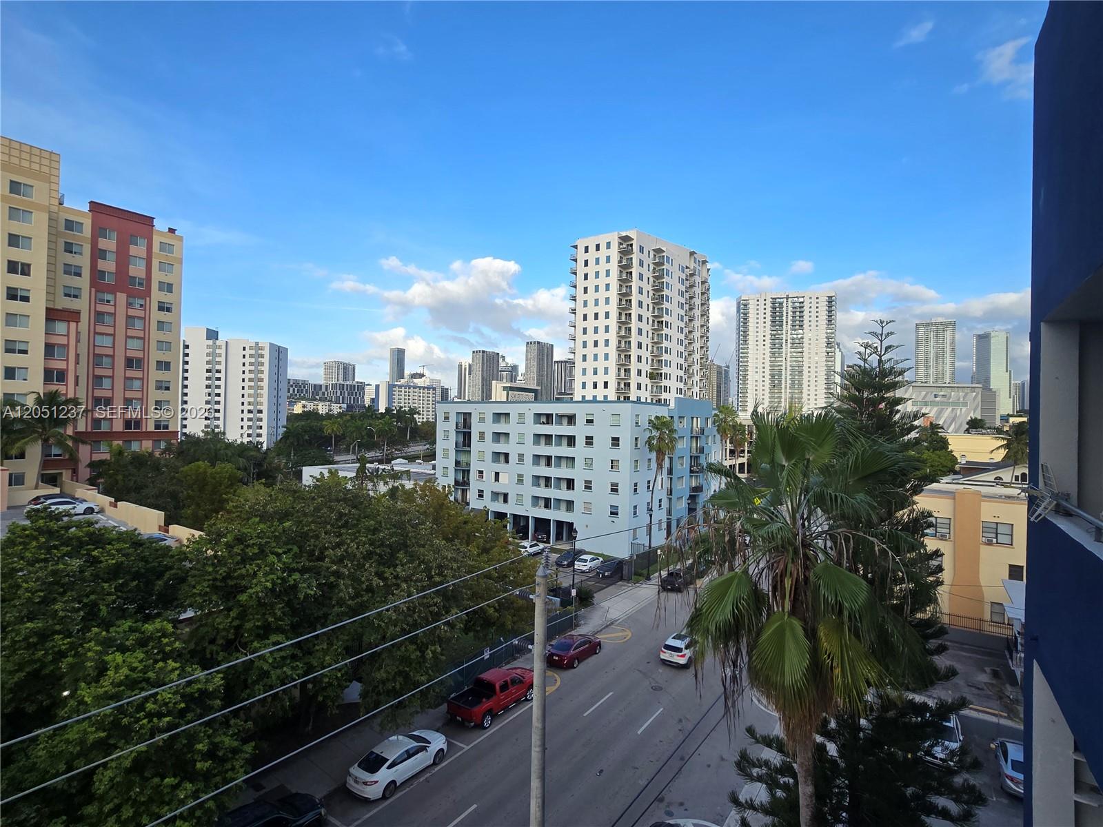 546 Southwest 1st Street, Unit 607 Miami, FL 33130 - Photo 3 of 10 Downtown Miami View from Sitting Area