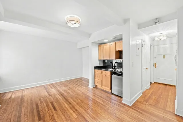 $295,000 | 25 Tudor City Place, Unit 1009 | Murray Hill