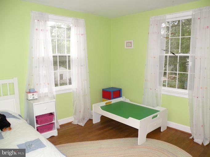 808 West Braddock Road Alexandria, VA 22302 - Photo 3 of 30 Bedroom #3