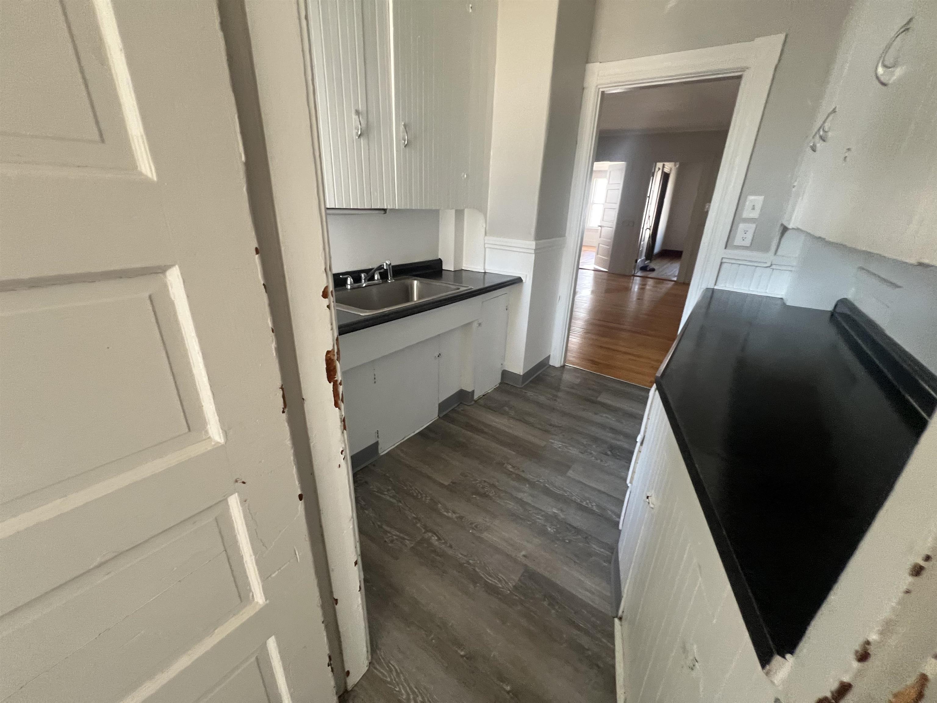 551 Montgomery Street, Unit 2 Manchester, NH 03102 - Photo 7 of 13