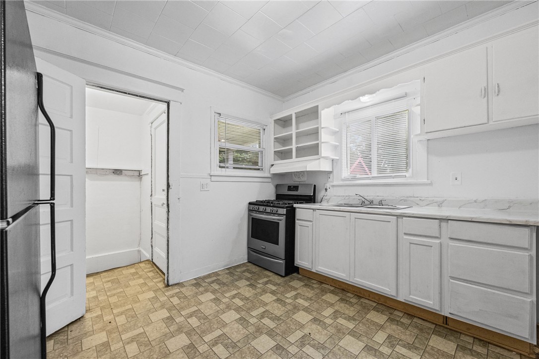 98 Ackerman Street Rochester, NY 14609 - Photo 11 of 23 Gallery Image 11