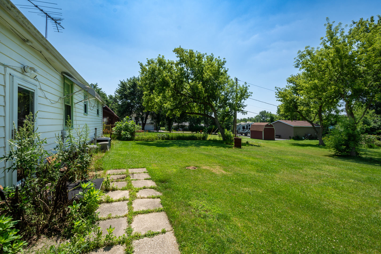 40484 Deep Lake Road Antioch, IL 60002 - Photo 28 of 29 Gallery Image 28