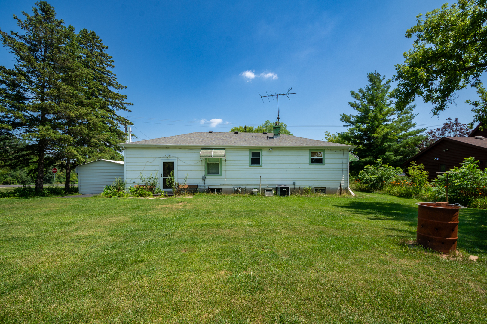 40484 Deep Lake Road Antioch, IL 60002 - Photo 29 of 29 Gallery Image 29