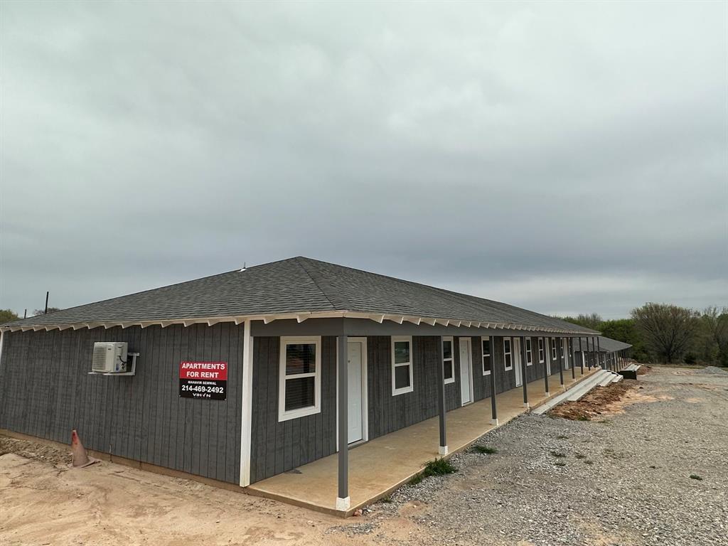 229 Pvt Road, Unit 200 Alvord, TX 76225 - Photo 20 of 25 a front view of a house