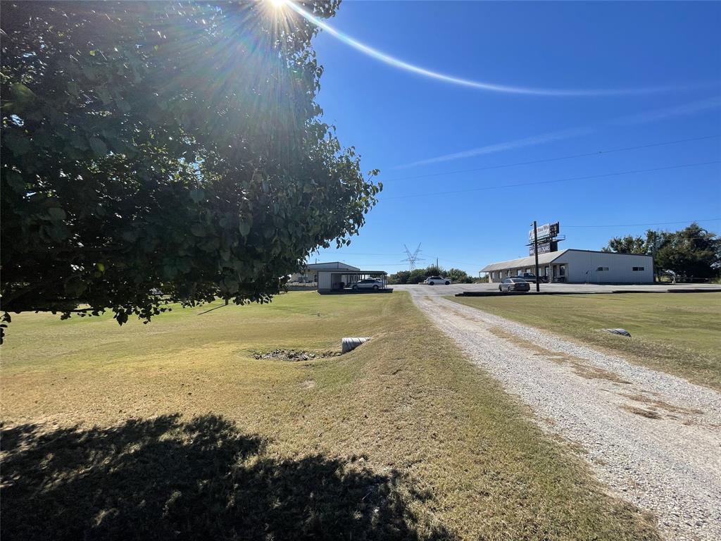 229 Pvt Road, Unit 200 Alvord, TX 76225 - Photo 4 of 25 a view of an ocean and beach