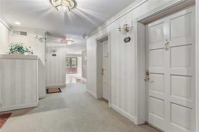 $525,000 | 3000 St Charles Avenue, Unit 211, New Orleans, LA 70115