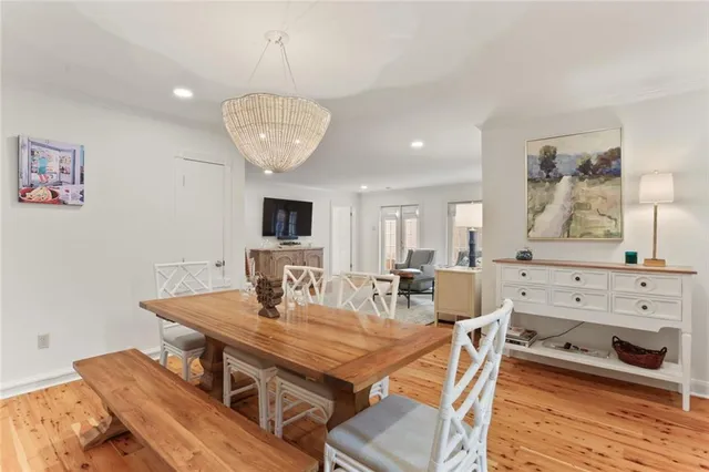 $525,000 | 3000 St Charles Avenue, Unit 211, New Orleans, LA 70115