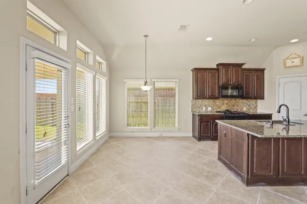 $2,350 | 14110 Timber Ridge Drive, Pearland, TX 77584