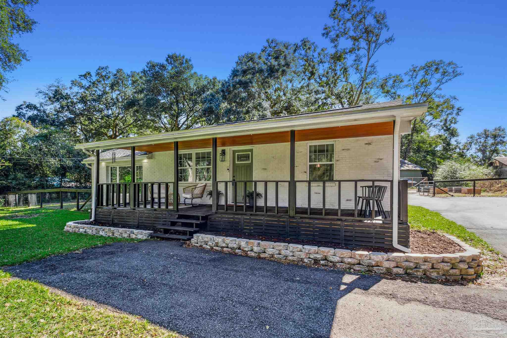 827 West Roberts Road Cantonment, FL 32533 - Photo 16 of 34 Gallery Image 16