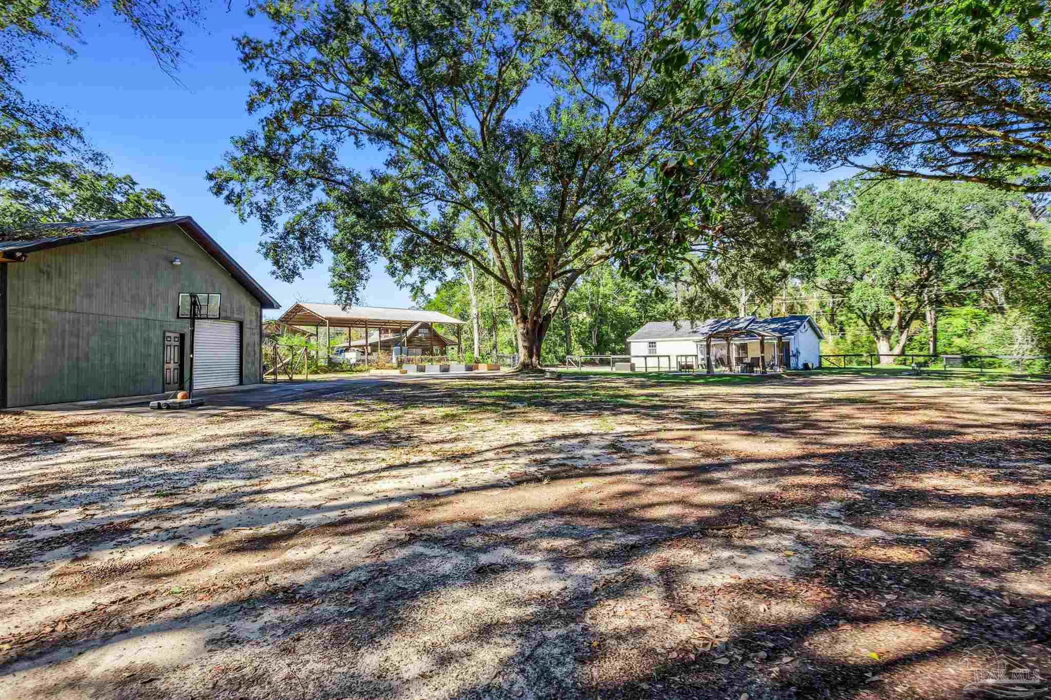 827 West Roberts Road Cantonment, FL 32533 - Photo 19 of 34 Gallery Image 19