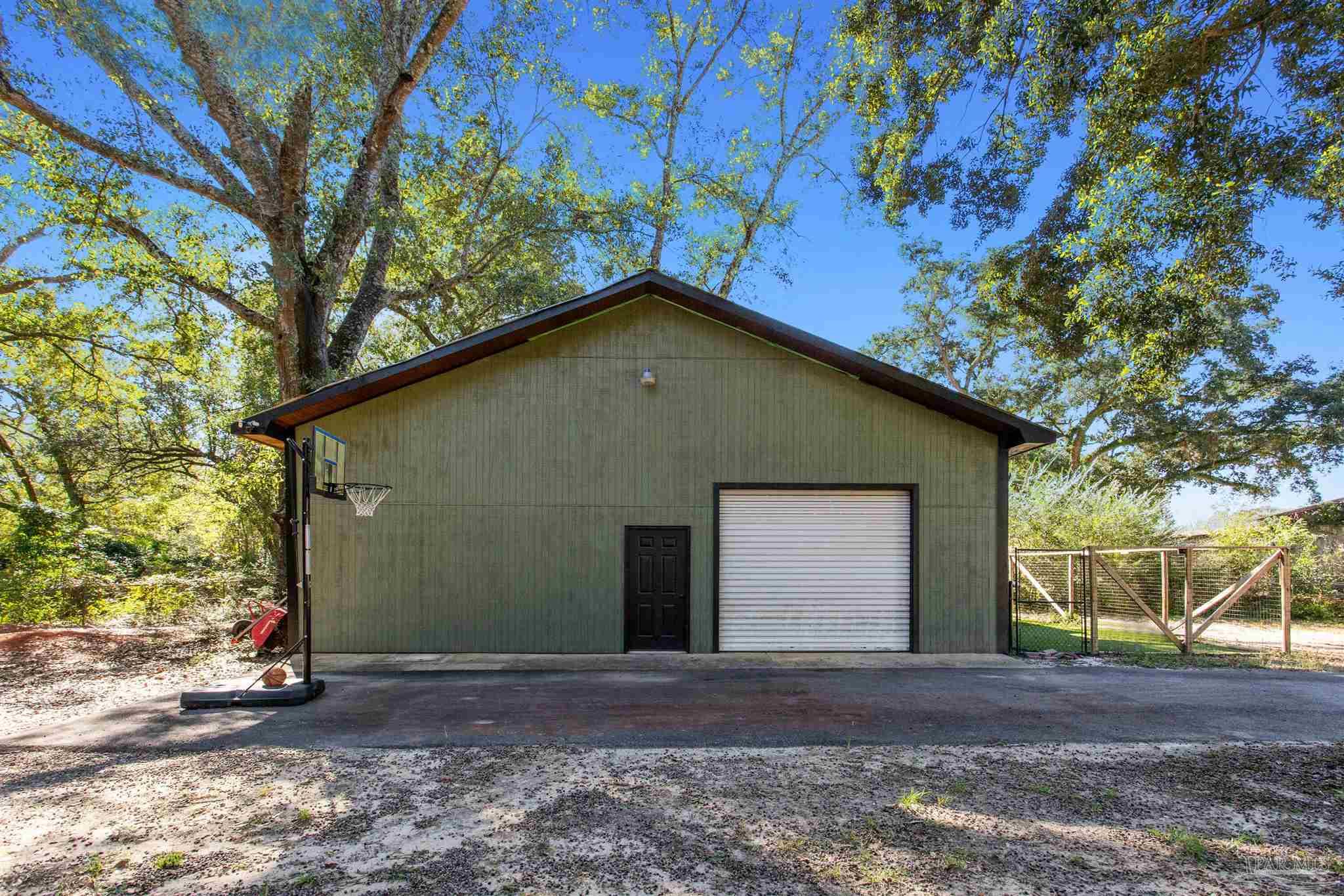 827 West Roberts Road Cantonment, FL 32533 - Photo 29 of 34 Gallery Image 29
