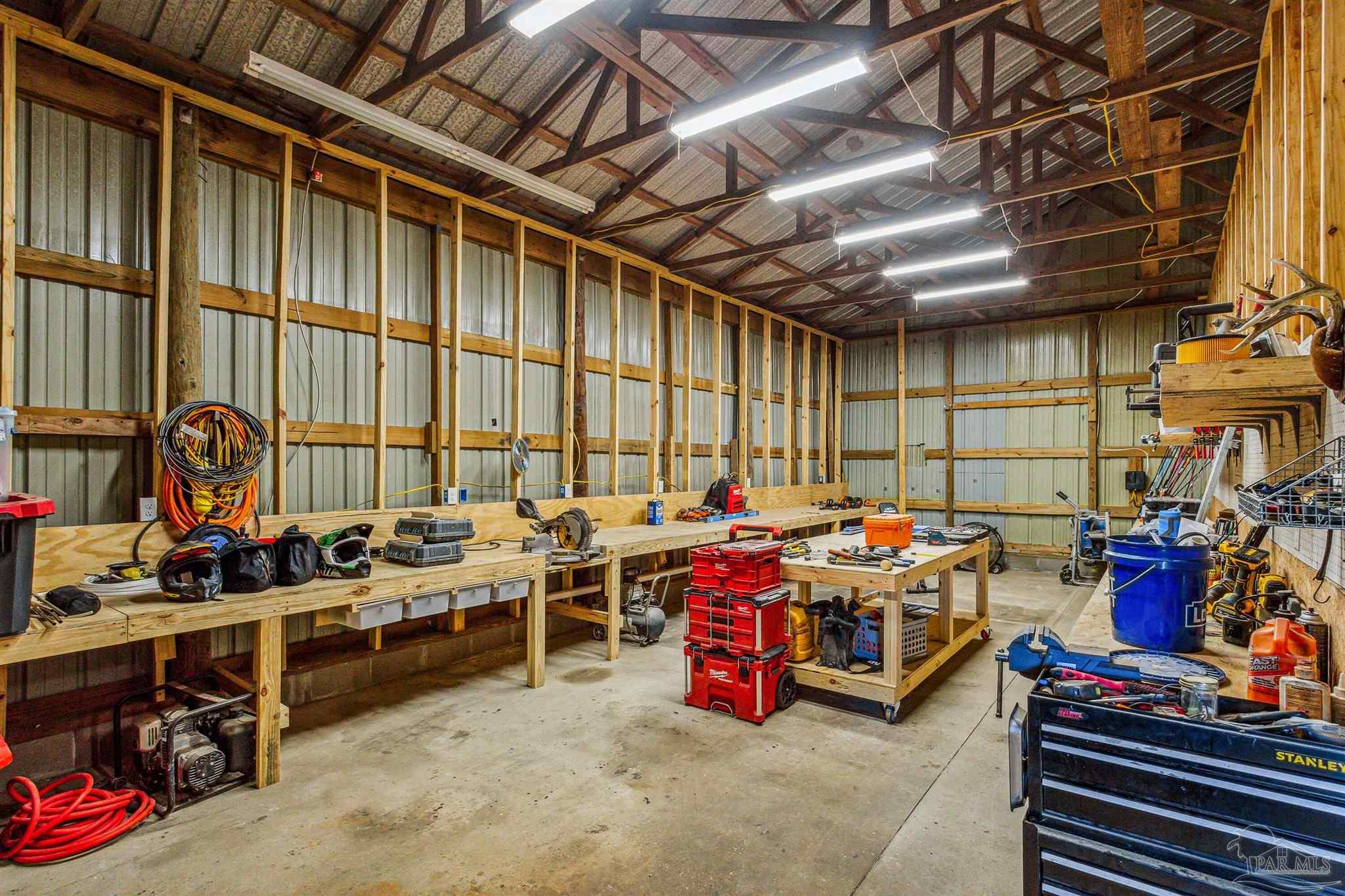 827 West Roberts Road Cantonment, FL 32533 - Photo 31 of 34 Gallery Image 31