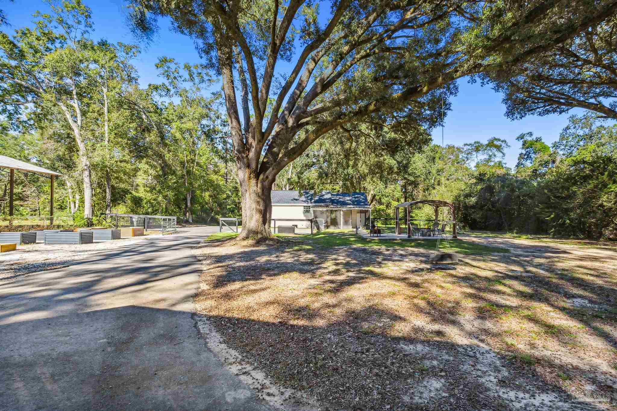 827 West Roberts Road Cantonment, FL 32533 - Photo 34 of 34 Gallery Image 34