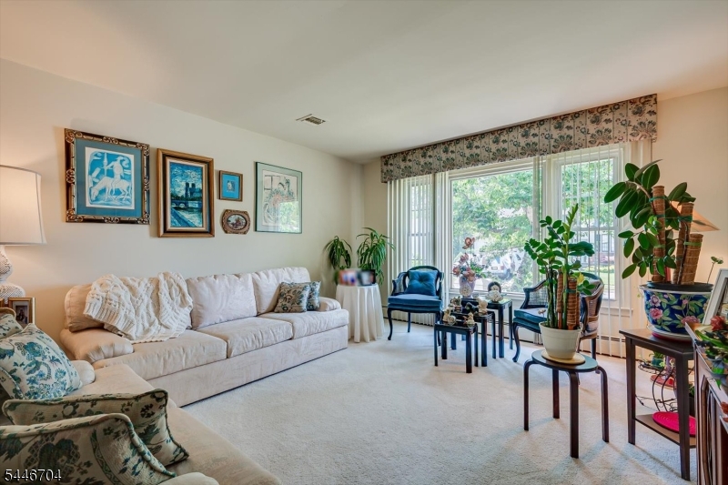 2 Eagle Road Edison, NJ 08820 - Photo 10 of 45 Gallery Image 10