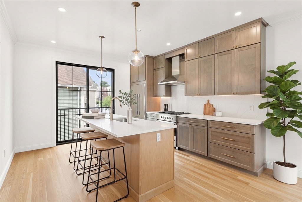 27 Shepard Street, Unit 4 Boston, MA 02135 - Photo 10 of 40