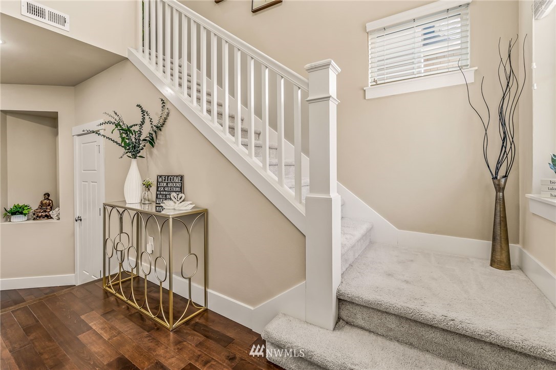 4106 177th Street Southeast Bothell, WA 98012 - Photo 5 of 39