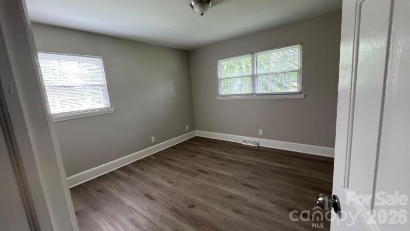 7511 Monroe Road Charlotte, NC 28212 - Photo 8 of 14 Gallery Image 8