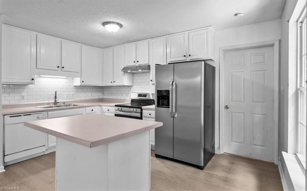 311 Ridgeland Drive High Point, NC 27262 - Photo 15 of 42 Gallery Image 15