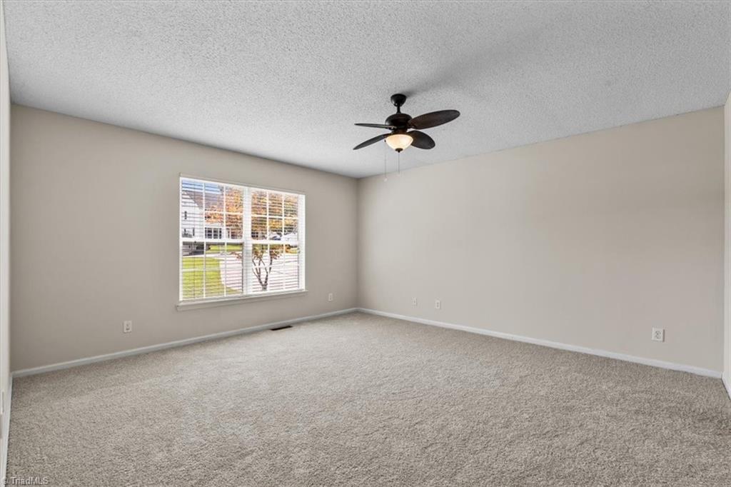 311 Ridgeland Drive High Point, NC 27262 - Photo 18 of 42 Primary bedroom