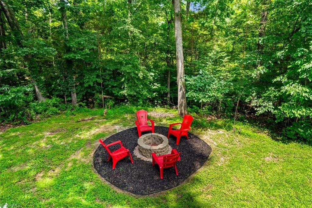 311 Ridgeland Drive High Point, NC 27262 - Photo 32 of 42 Backyard