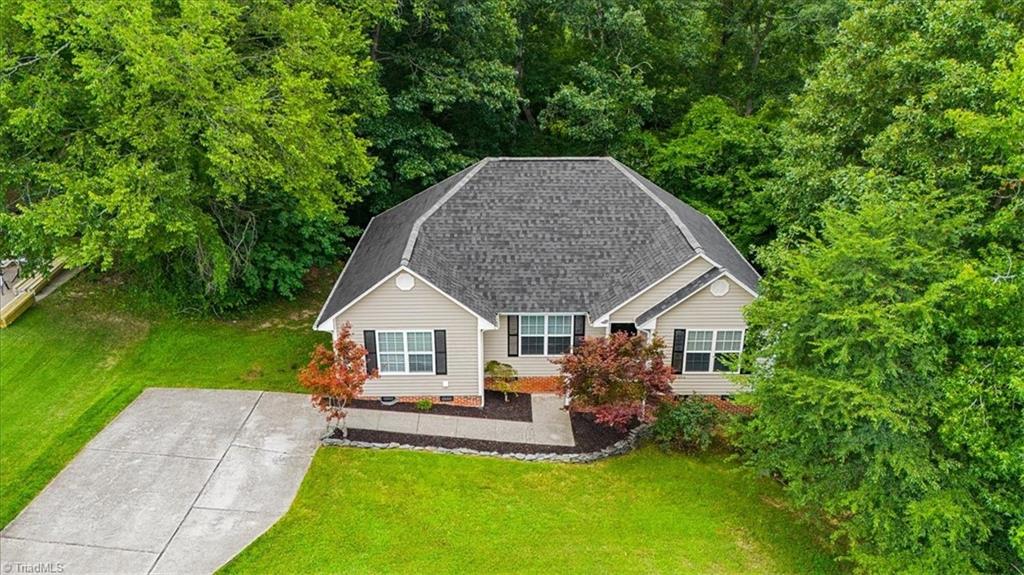 311 Ridgeland Drive High Point, NC 27262 - Photo 34 of 42 Gallery Image 34