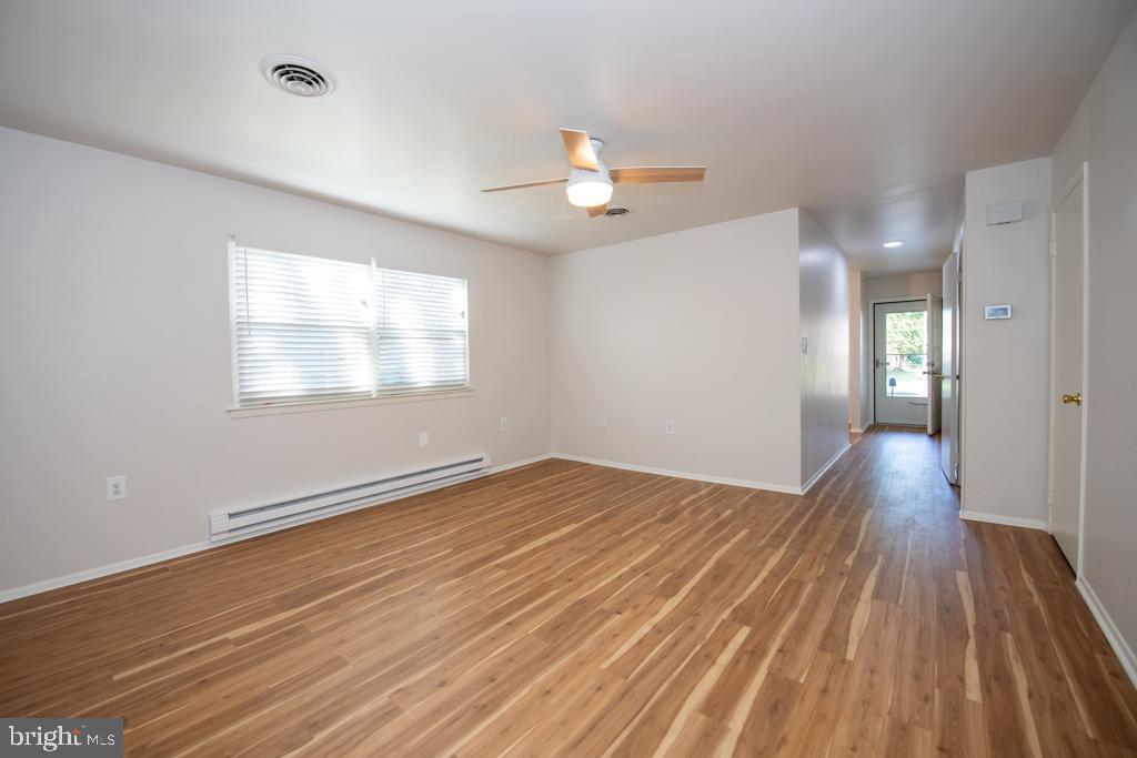 7066 Basswood Road Frederick, MD 21703 - Photo 9 of 19 Open and spacious living area