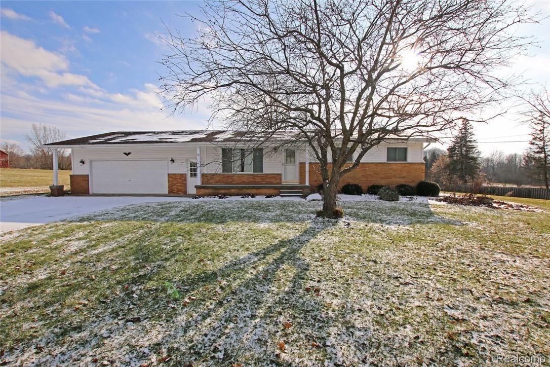 12254 Hill Road Goodrich, MI 48438 - Photo 1 of 52 1) Front.jpg