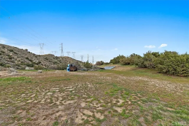 $275,000 | 32301 Angeles Forest Highway, Palmdale, CA 93550