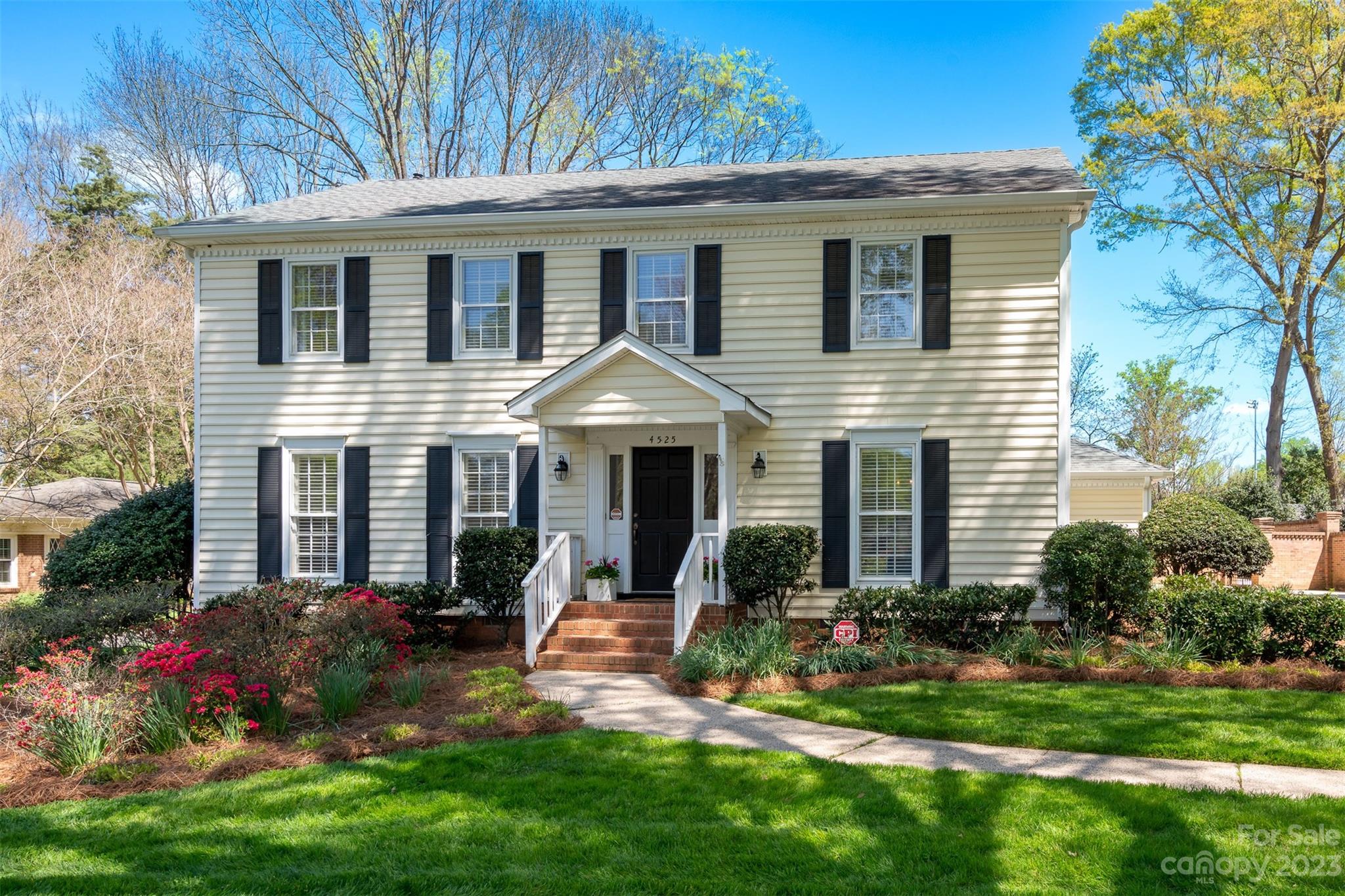 4525 Mullens Ford Road Charlotte, NC 28226 - Photo 3 of 38