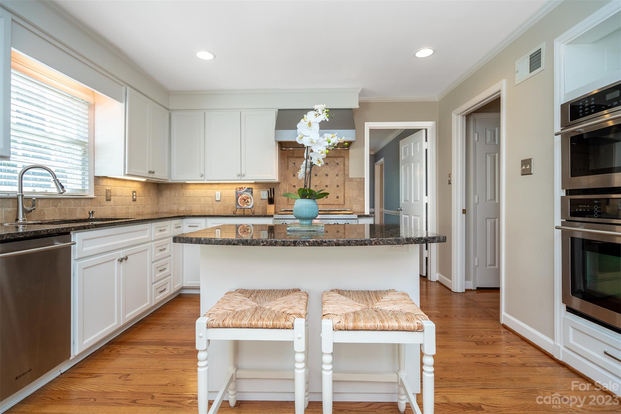 4525 Mullens Ford Road Charlotte, NC 28226 - Photo 9 of 38